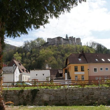 Hotel Post Hoenigwirt Kirchschlag in der Buckligen Welt Buitenkant foto