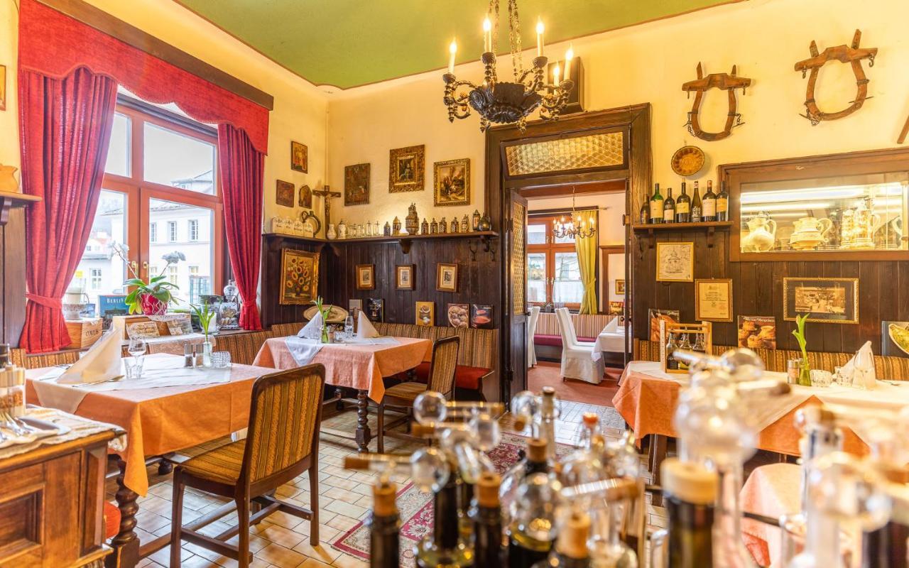 Hotel Post Hoenigwirt Kirchschlag in der Buckligen Welt Buitenkant foto